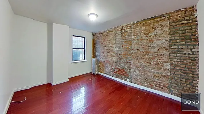 Rented by Bond New York | media 1