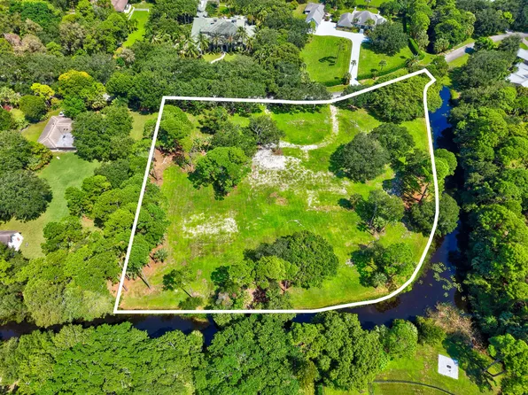 8267 Nashua Drive, Palm Beach Gardens, FL 33418