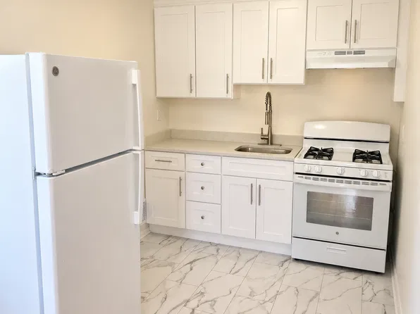 23C Simplex Ave #23C, New Brunswick, NJ 08901