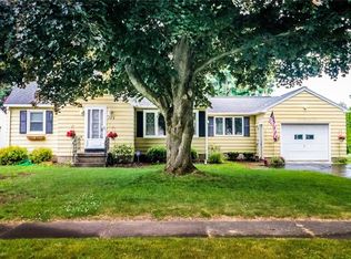 123 Rae Dr, Rochester, NY 14626