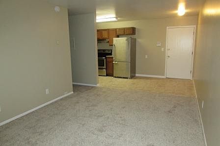 2nd image of 625 Skyview Pl APT 5