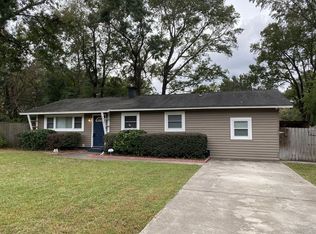 1013 Little John Dr, Charleston, SC 29407