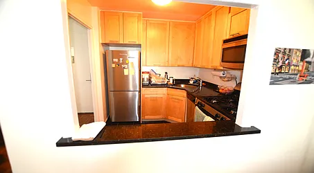 Rented by Manhattan Realty Group