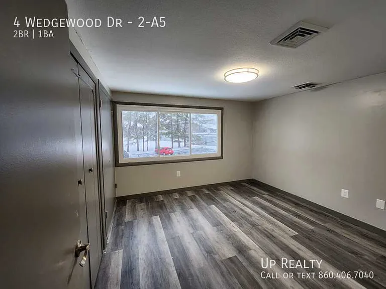 20 Wedgewood Dr #20J — Photo 10