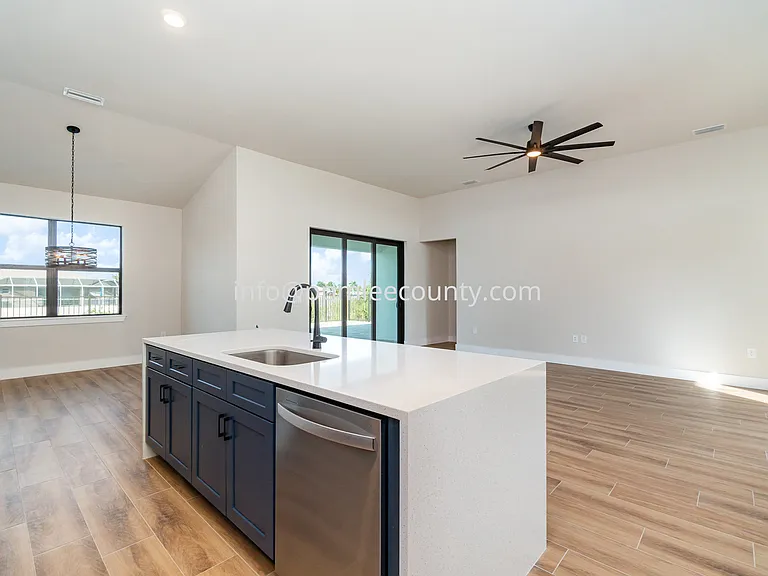 1619 NW 17th St — Photo 6