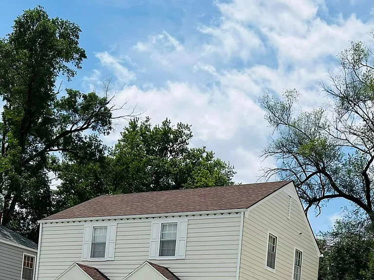 520 S. 50th Street is half of the duplex (left/south side). Unit has two floors. Bedrooms and bathroom upstairs. Living room, kitchen and dining on main floor. Bonus living area, laundry and storage in basement.