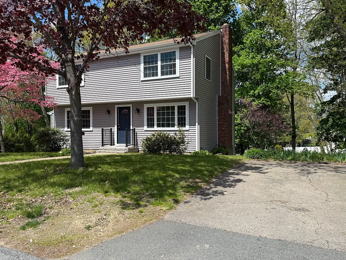 Building Photo - 19 Stubb St #A