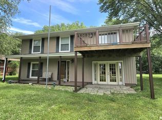 1515 Lakeview Rd N, Dahinda, IL 61428