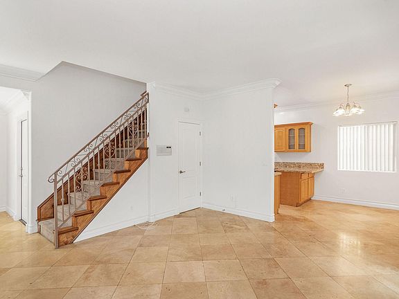 5th image of 13763 Cordary Ave