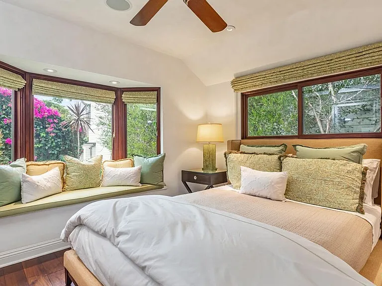 23416 Malibu Colony Rd — Photo 12