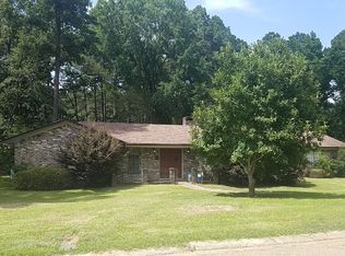 710 N Acres Ln, Springhill, LA 71075