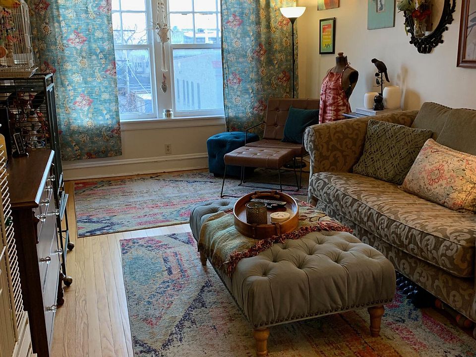 1st image of 1610 W Sunnyside Ave #3F