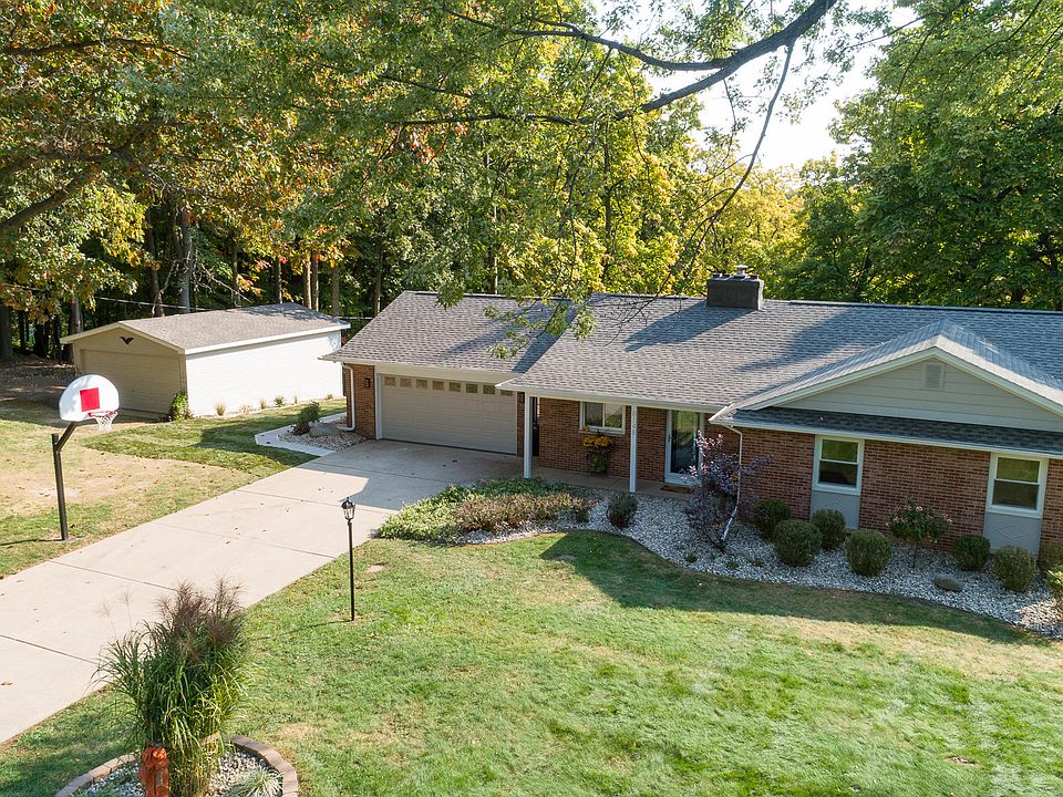 1st image of 8148 Lake Vista Dr