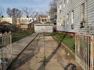 200 E 39th St, Brooklyn, NY