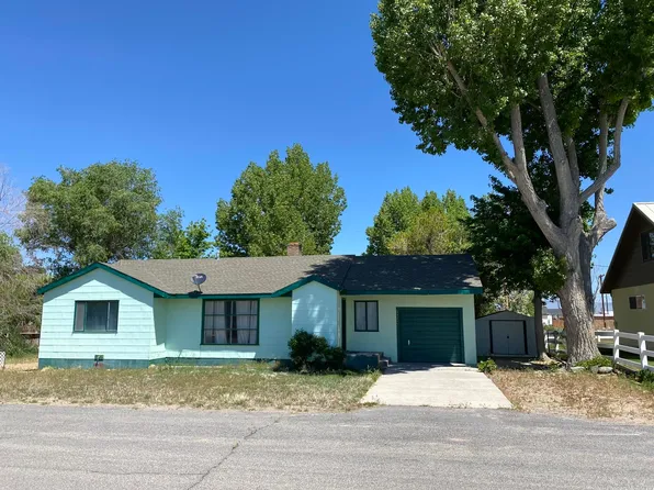 742-495 Mountain View Dr, Herlong, CA 96113