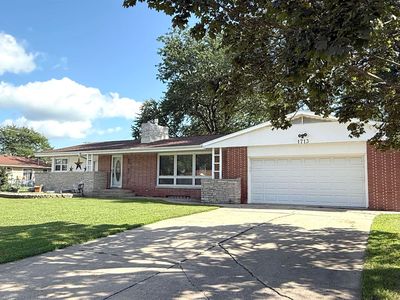 1713 4th St SW, Mason City, IA, 50401