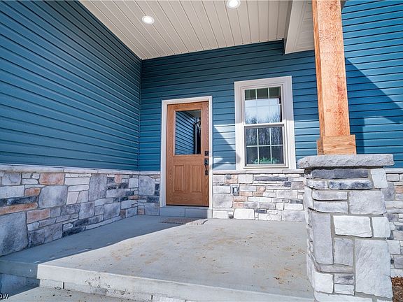 5th image of 643 Donald Dr SW