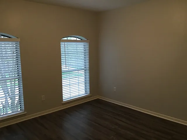 3506 Pine Tree Dr — Photo 17