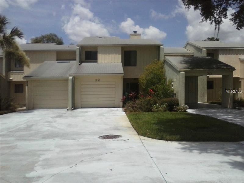 1st image of 22 Saint Andrews Ct