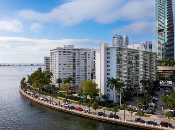 1408 Brickell Bay Dr APT 706, Miami, FL 33131