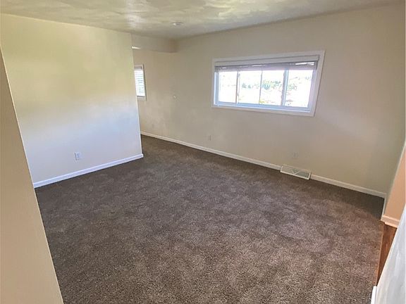 5th image of 553 Steel Ave