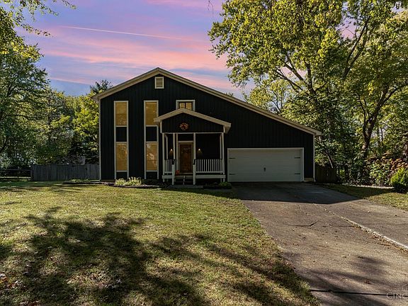4th image of 4047 Cedarwood Ln