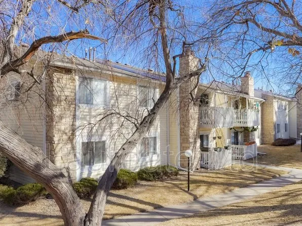 8555 Fairmount Dr, Denver, CO