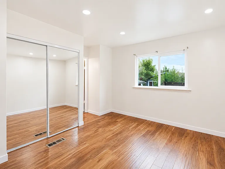8039 Idlewood St — Photo 5