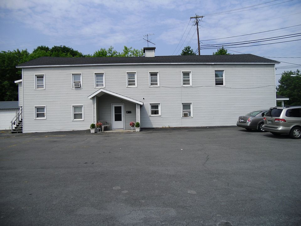 2nd image of 102 Main St APT 5