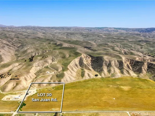 30 San Juan Rd, Shandon, CA 93461