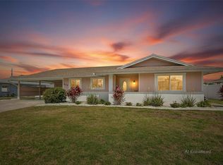 809 Oakmont Ave, Sun City Center, FL 33573