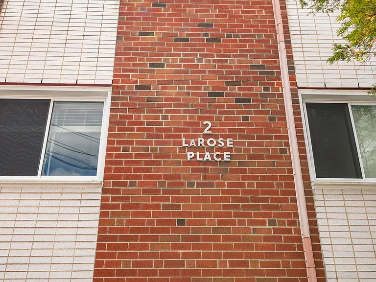 2 Larose Pl #10 — Photo 21
