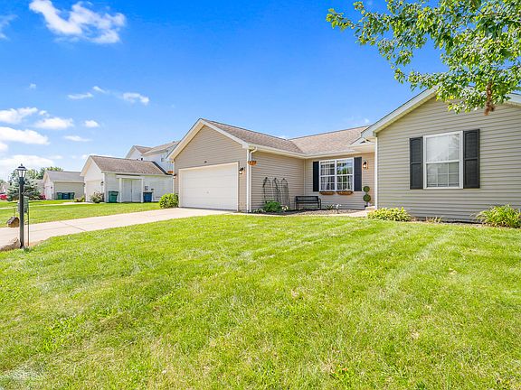 4th image of 705 Carla Ann Dr