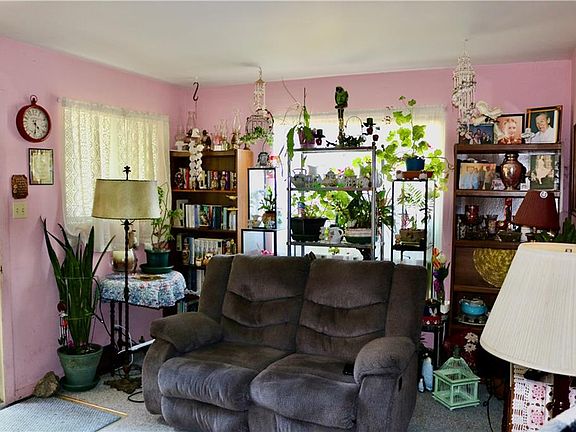 5th image of 1816 Vickie Dr