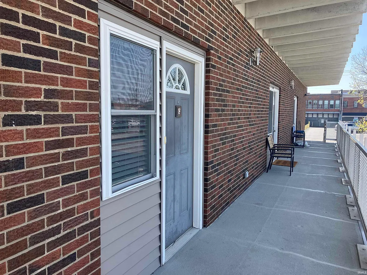 Building Photo - 2301 W Michigan St #F