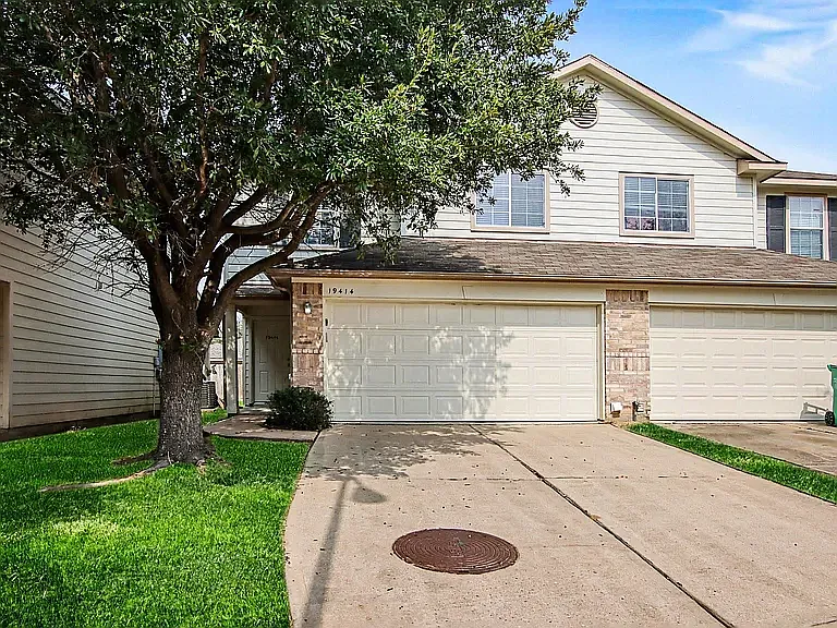 19414 Dry Canyon Ct — Photo 1