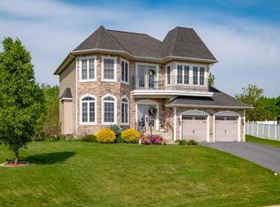 19 Foxcrest Rdg, Staunton, VA 24401