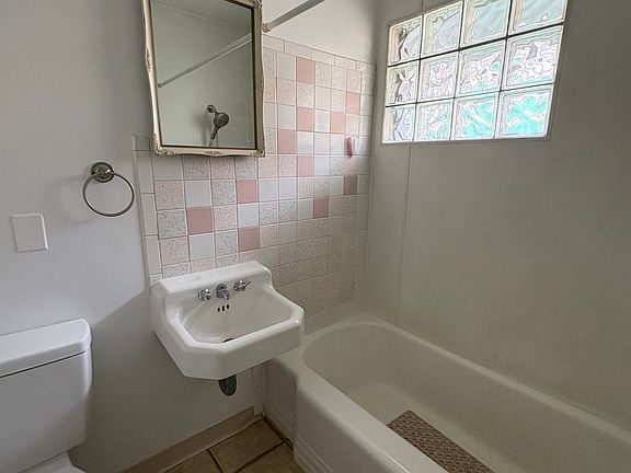 5th image of 1745 White Ave #1