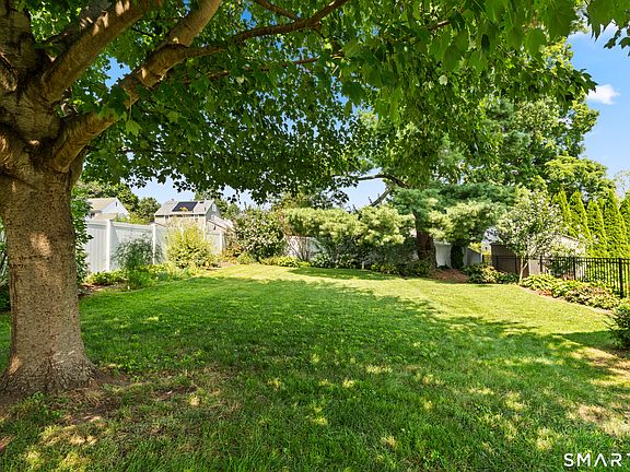 4th image of 61 Chamberlain Road