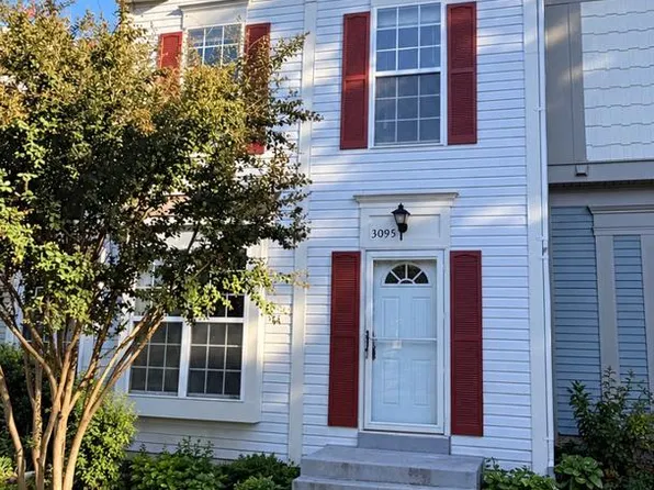 3095 McGrane Ct, Herndon, VA 20171