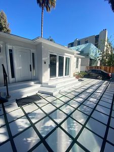 738 Huntley Dr, West Hollywood, CA, 90069