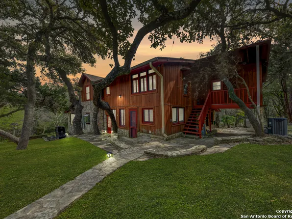 19609 Greenhill Dr, Helotes, TX 78023