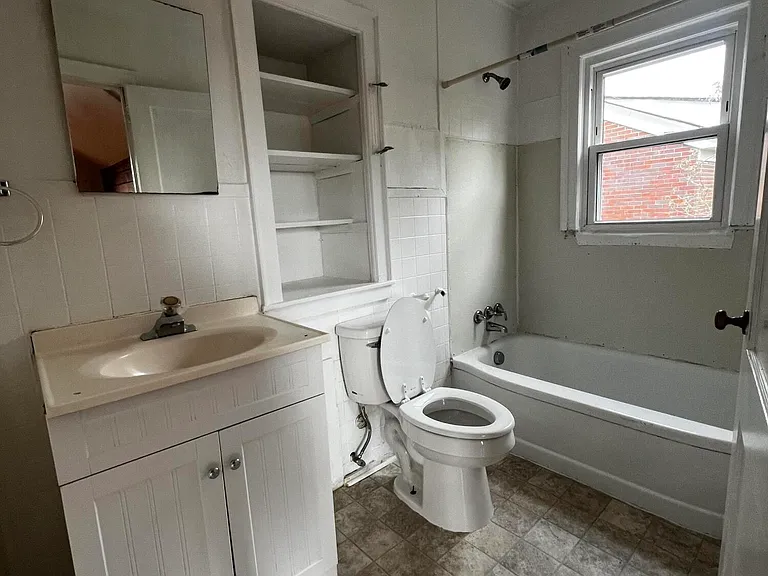 306 N 11th St #3 — Photo 6