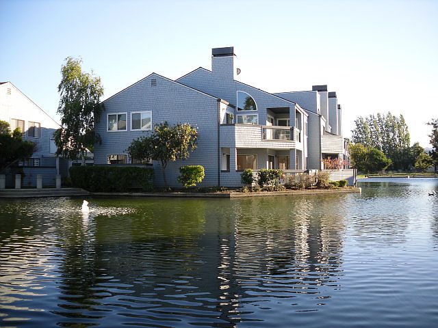 1st image of 38 Eddystone Ct