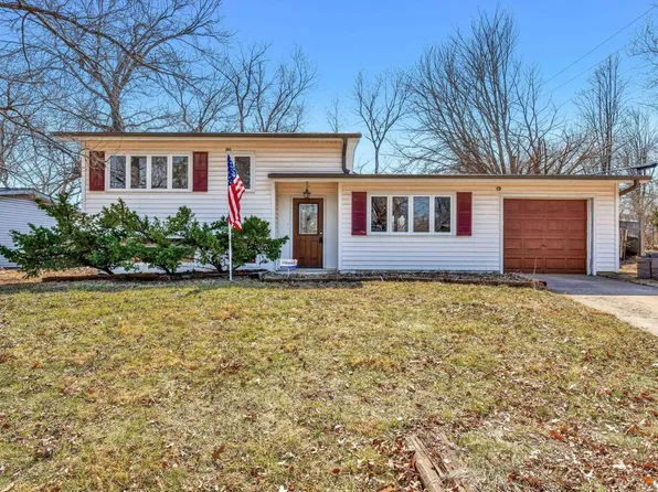 3407 SW 33rd Ter, Topeka, KS 66614