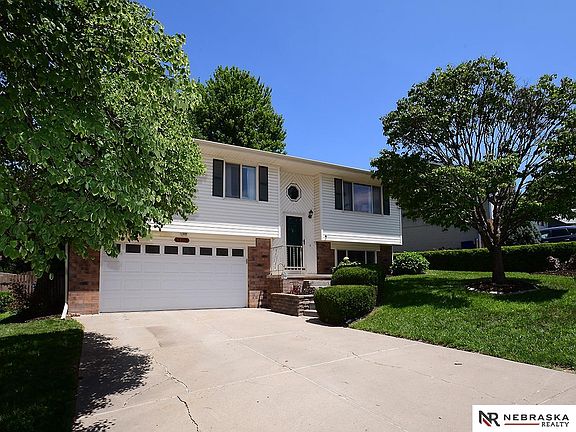 2nd image of 13304 Chandler Ct