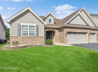 736 N Sleepy Hollow Ln, Romeoville, IL 60446