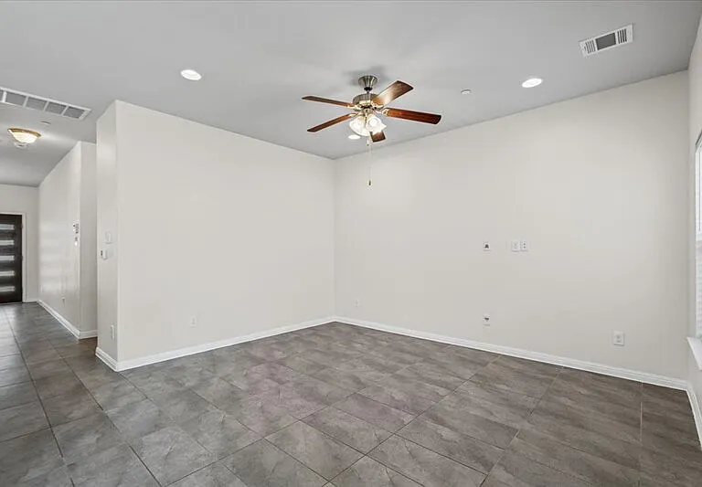 1502 Airedale Rd — Photo 9