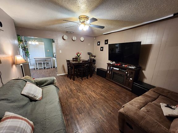4th image of 733 Longbeach Dr