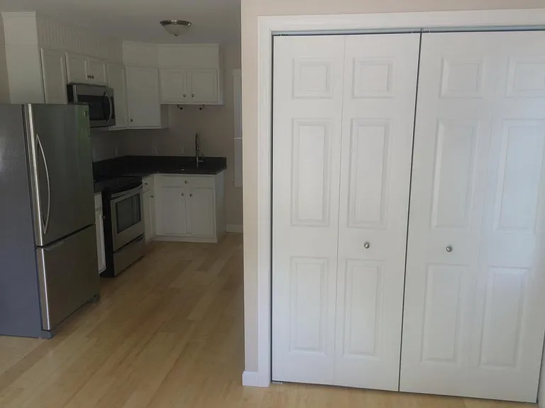 15 Crescent St #15A — Photo 5